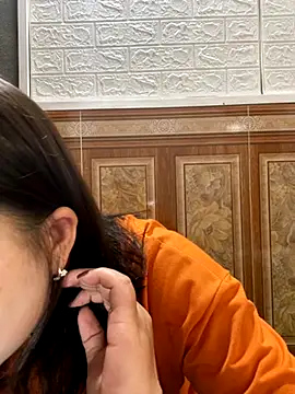 Lonnina online show from October 2025 01:50:01 AM