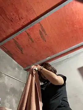 Lonnina online show from November 2025 08:51:02 AM