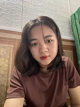 Lonnina online show from October 2025 02:54:01 AM