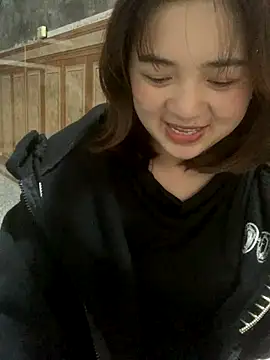 Lonnina online show from October 2025 06:25:02 AM