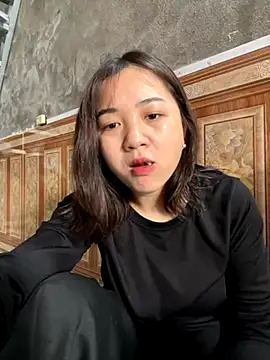 Lonnina online show from October 2025 02:08:01 AM