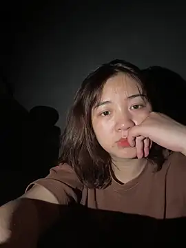 Lonnina online show from November 2025 05:05:01 PM