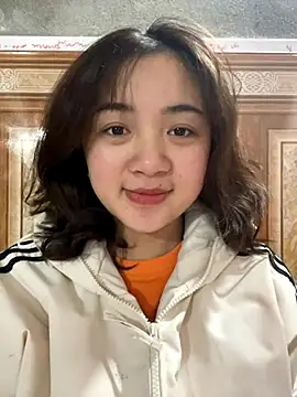 Lonnina online show from November 2025 04:16:02 AM