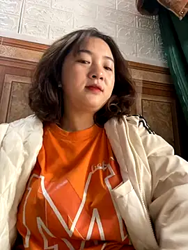 Lonnina online show from December 2025 01:59:02 AM