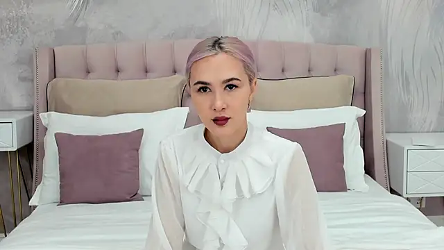 BarbieMilne online show from September 2025 03:04:01 PM