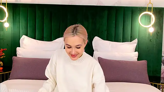 BarbieMilne online show from September 2025 03:08:02 PM