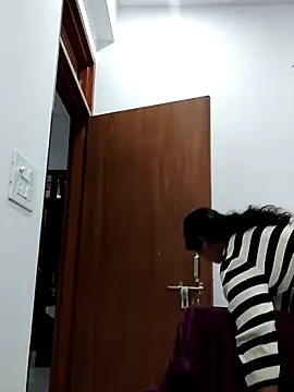 Shikha-mehra7 online show from February 2026 04:23:01 AM