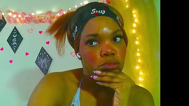 LunaNova999 online show from December 2025 12:01:02 AM