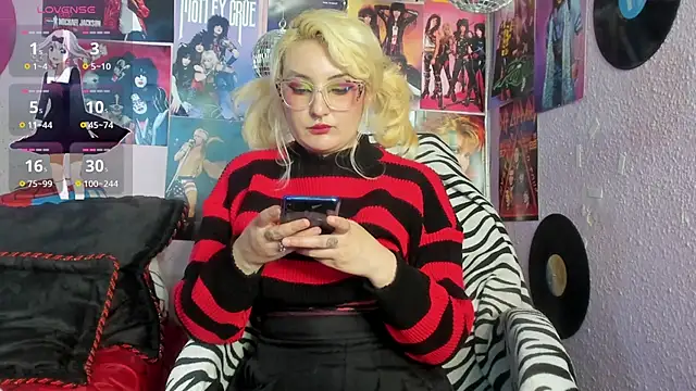 Avril Maria online show from October 2025 06:31:01 PM
