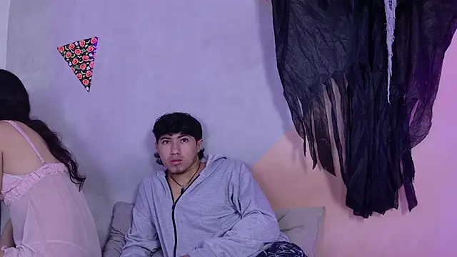 Snapshot of Laura_and_Kevin chatting on November 2025 01:37:02 PM Laura and Kevin online show from November 2025 01:37:02 PM