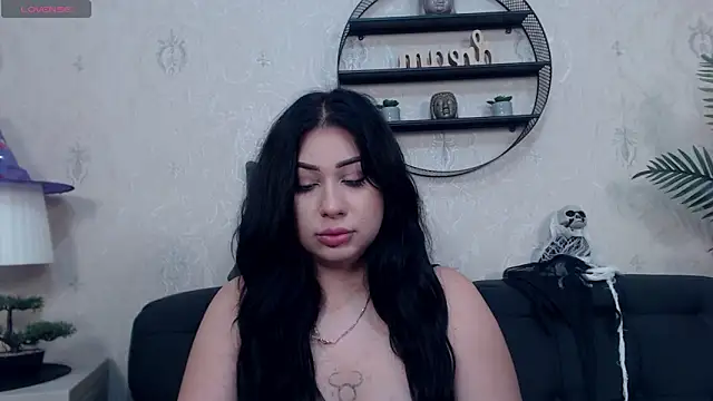 AnaysDivine online show from October 2025 02:57:01 AM