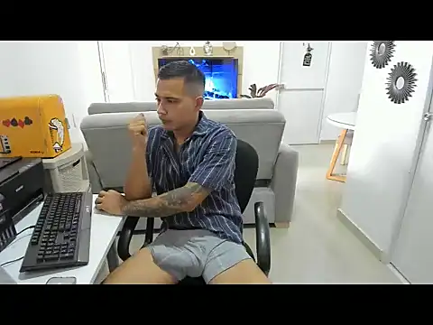 AndrewGmz online show from March 2026 09:48:01 PM