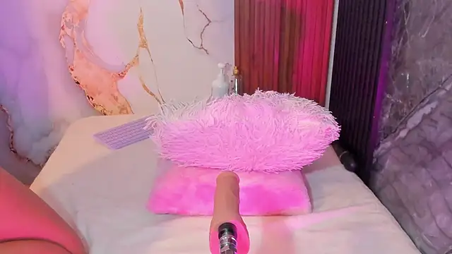sarah babee  online show from September 2025 01:31:02 PM
