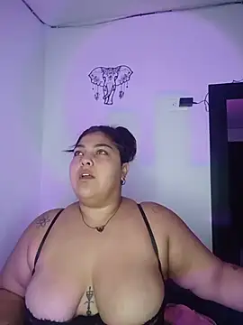 Snapshot of kendra_lil_evill chatting on May 2026 10:37:02 AM kendra lil evill online show from May 2026 10:37:02 AM