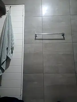 macmaddy8989 online show from December 2025 07:15:01 PM