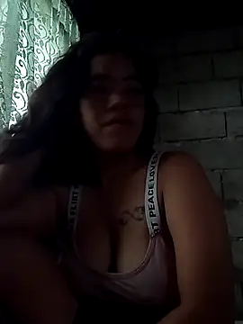 Yapsyxx online show from December 2025 11:52:02 PM