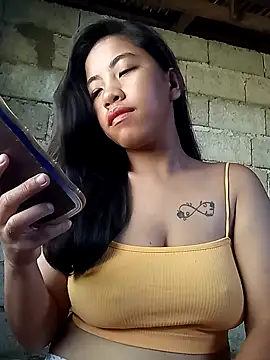 Yapsyxx online show from November 2025 12:00:01 AM