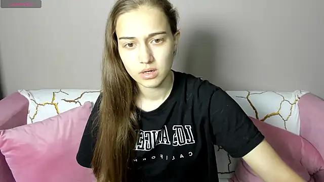 Alisa  Kelly online show from September 2025 03:06:02 AM