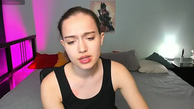 Alisa  Kelly online show from October 2025 01:49:02 AM