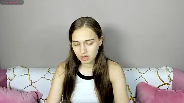 Alisa  Kelly online show from September 2025 01:01:01 AM