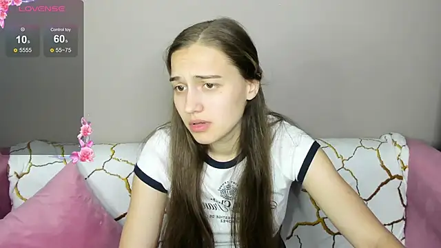 Alisa  Kelly online show from October 2025 01:17:01 AM