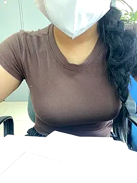 Snapshot of ThuPhuong-Tr chatting on October 2025 02:24:02 AM ThuPhuong-Tr online show from October 2025 02:24:02 AM