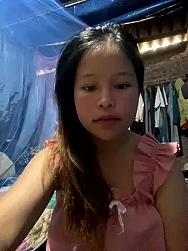 Snapshot of O_o_UwU_o_O chatting on November 2025 04:17:02 AM O o UwU o O online show from November 2025 04:17:02 AM