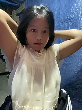 Snapshot of O_o_UwU_o_O chatting on October 2025 03:19:01 AM O o UwU o O online show from October 2025 03:19:01 AM