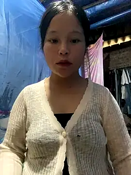 Snapshot of O_o_UwU_o_O chatting on November 2025 02:50:03 AM O o UwU o O online show from November 2025 02:50:03 AM