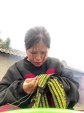 Snapshot of O_o_UwU_o_O chatting on November 2025 08:58:02 AM O o UwU o O online show from November 2025 08:58:02 AM