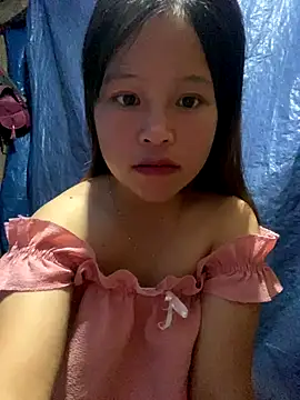 Snapshot of O_o_UwU_o_O chatting on October 2025 06:51:01 AM O o UwU o O online show from October 2025 06:51:01 AM