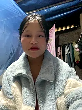 Snapshot of O_o_UwU_o_O chatting on October 2025 01:58:01 AM O o UwU o O online show from October 2025 01:58:01 AM