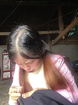 Snapshot of O_o_UwU_o_O chatting on November 2025 01:53:01 AM O o UwU o O online show from November 2025 01:53:01 AM