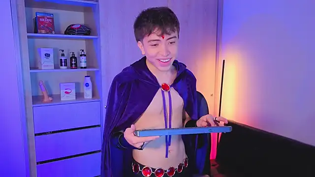 onlinenico online show from October 2025 08:08:01 PM