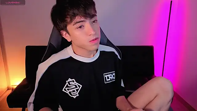 onlinenico online show from December 2025 08:10:01 PM