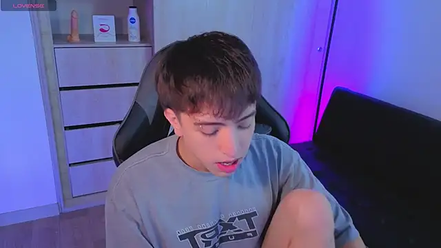 onlinenico online show from October 2025 08:09:01 PM