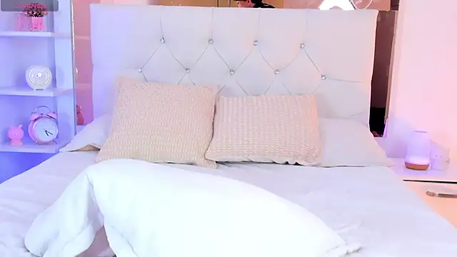 Sam Deivis online show from March 2026 04:40:01 AM