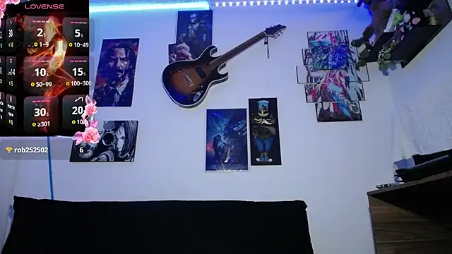 moonligth18 online show from October 2025 12:44:02 AM