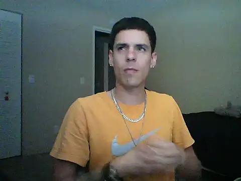 Snapshot of latinosatiro94 chatting on September 2025 12:22:02 AM latinosatiro94 online show from September 2025 12:22:02 AM