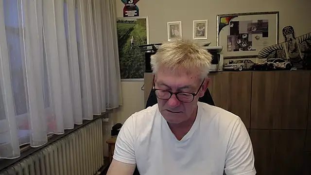 Snapshot of randyandy67 chatting on October 2025 06:12:02 AM randyandy67 online show from October 2025 06:12:02 AM