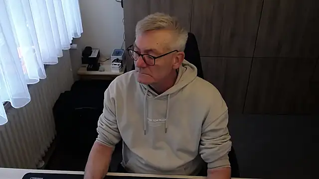 randyandy67 online show from November 2025 08:17:01 AM