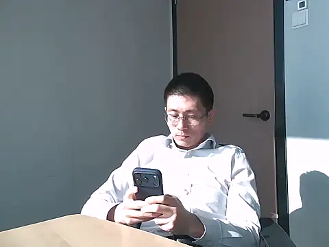 miniyellower online show from November 2025 02:55:02 AM