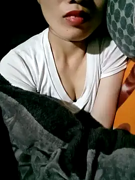 ngan-cute online show from October 2025 02:00:02 AM