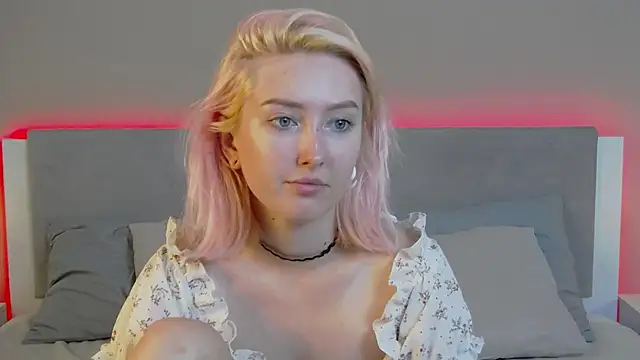 MarianeSun online show from June 2026 04:00:02 AM