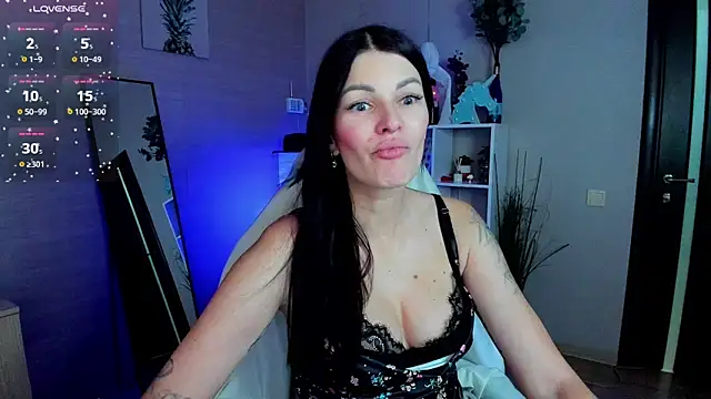 Snapshot of O1d_Lady chatting on December 2025 08:13:02 AM O1d Lady online show from December 2025 08:13:02 AM