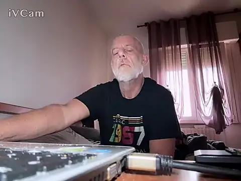 Pigna16PSRN online show from April 2026 07:56:02 AM