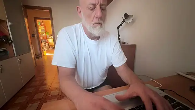 Pigna16PSRN online show from February 2026 08:11:02 AM