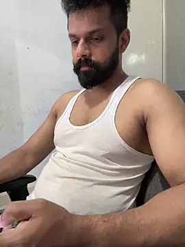 Vineeth3906 online show from March 2026 02:48:01 PM