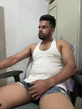 Vineeth3906 online show from May 2026 05:46:01 AM