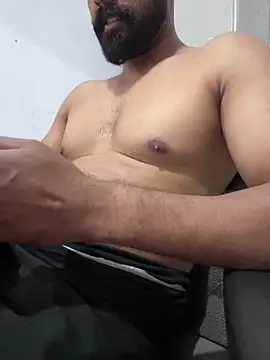 Vineeth3906 online show from March 2026 02:08:02 PM